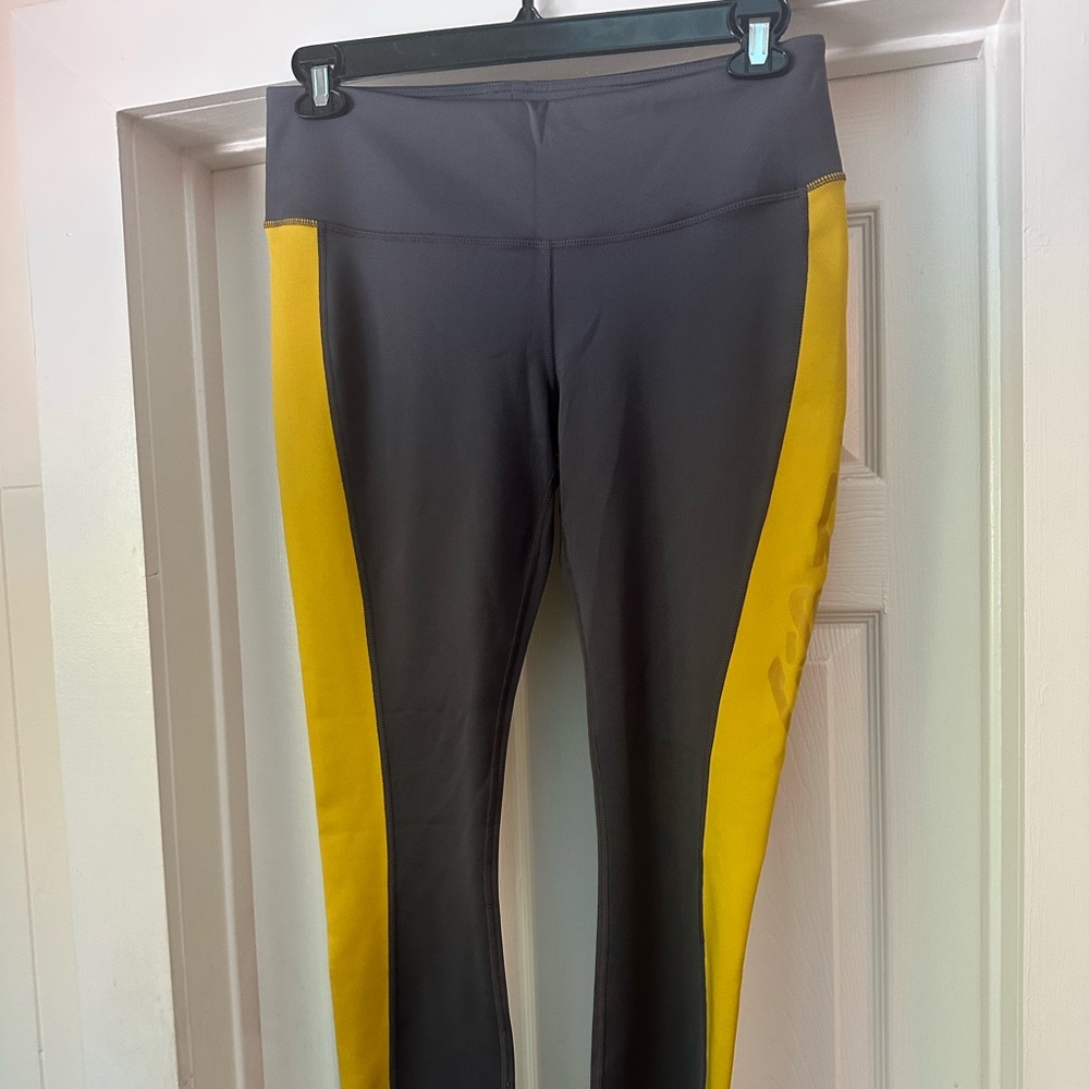 Life Fitness Leggings